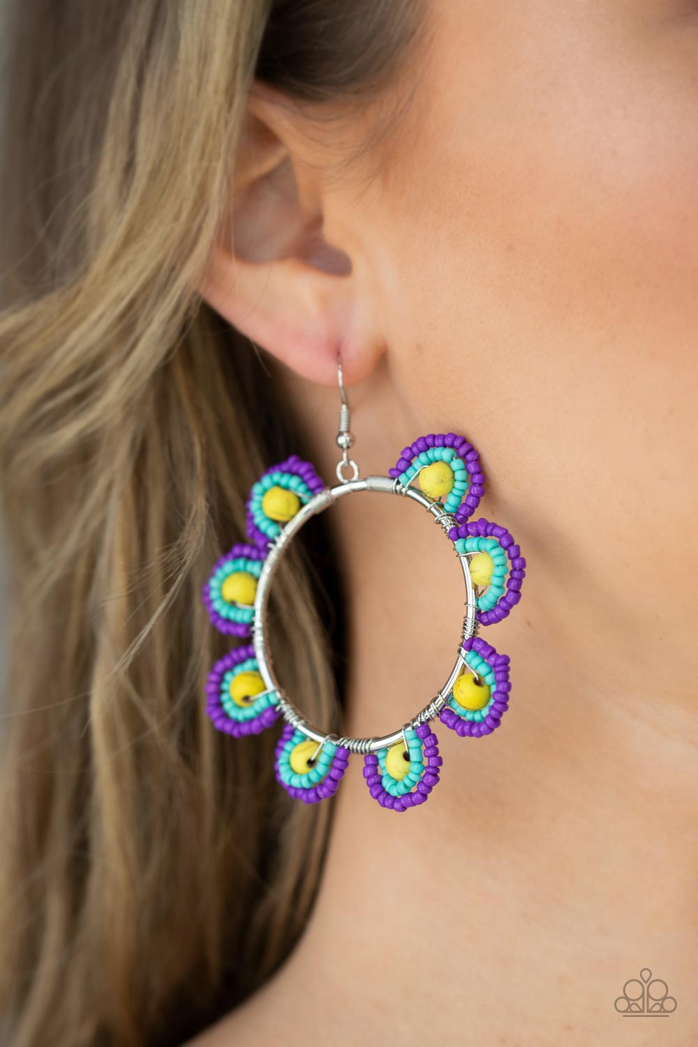 Paparazzi Earrings Groovy Gardens - Yellow