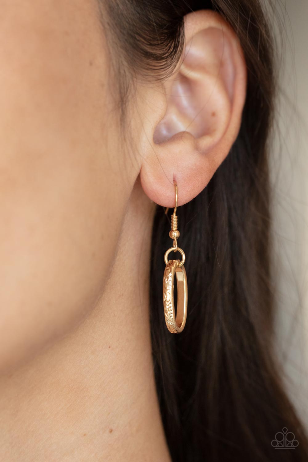 Paparazzi Necklace METAL of Honor - Gold