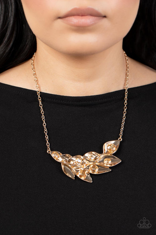 Paparazzi Necklace Enviable Elegance - Gold