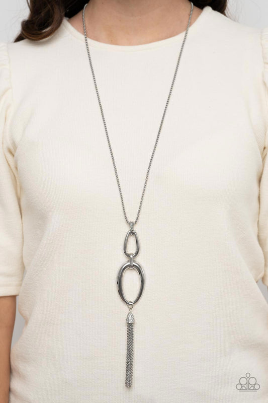 Paparazzi Necklace Elegantly Entrancing - White