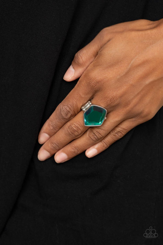 Paparazzi Ring Abstract Escapade - Green