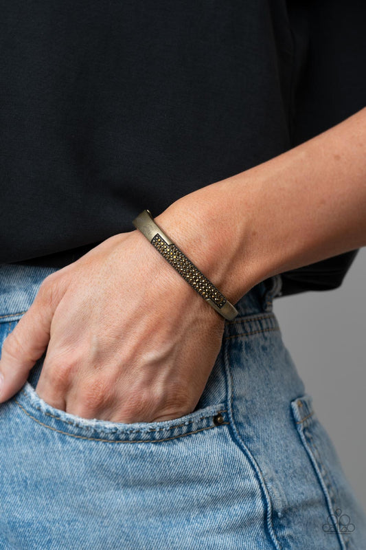 Paparazzi Bracelet Chart-Topping Twinkle - Brass