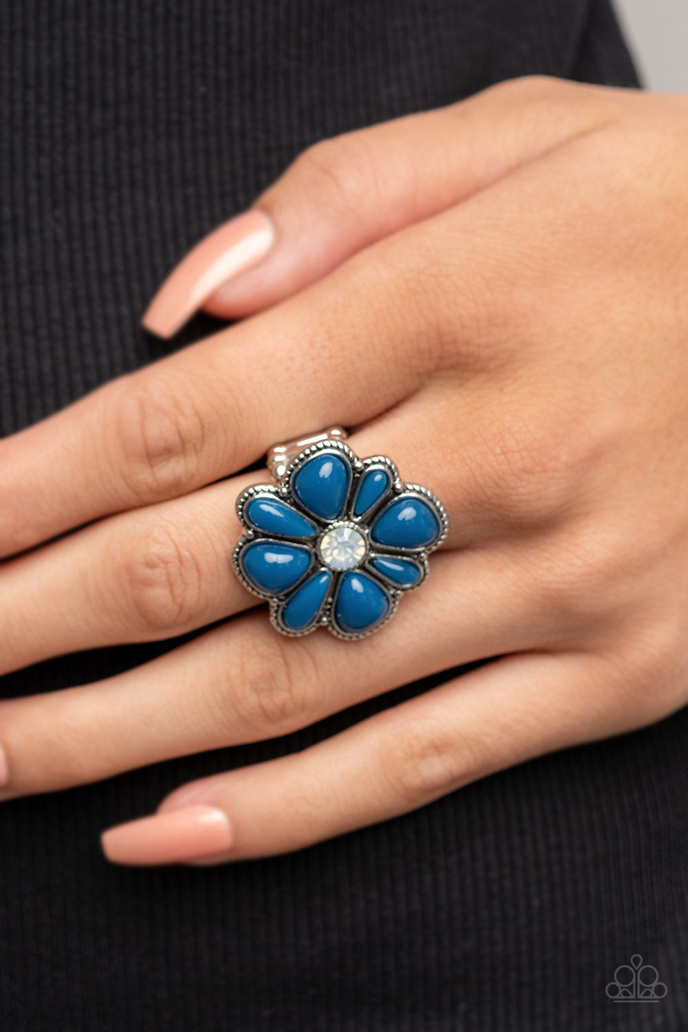 Paparazzi Ring Meadow Mystique - Blue