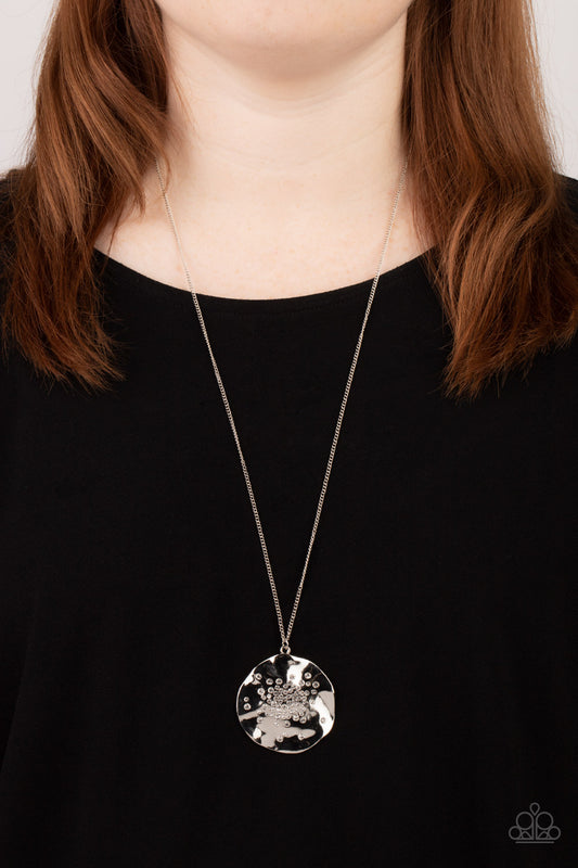 Paparazzi Necklace Boom and COMBUST - White