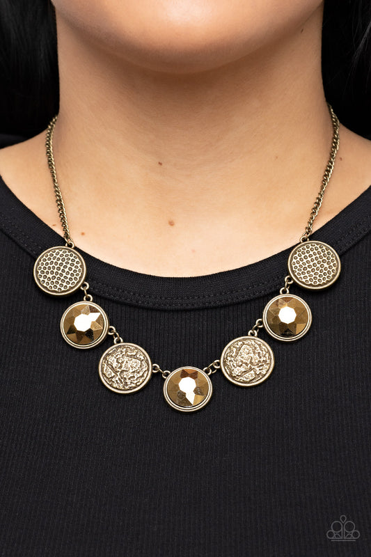 Paparazzi Necklace Urban Elite - Brass