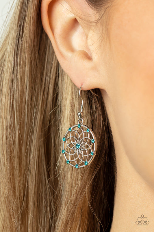 Paparazzi Earrings Springtime Salutations - Blue