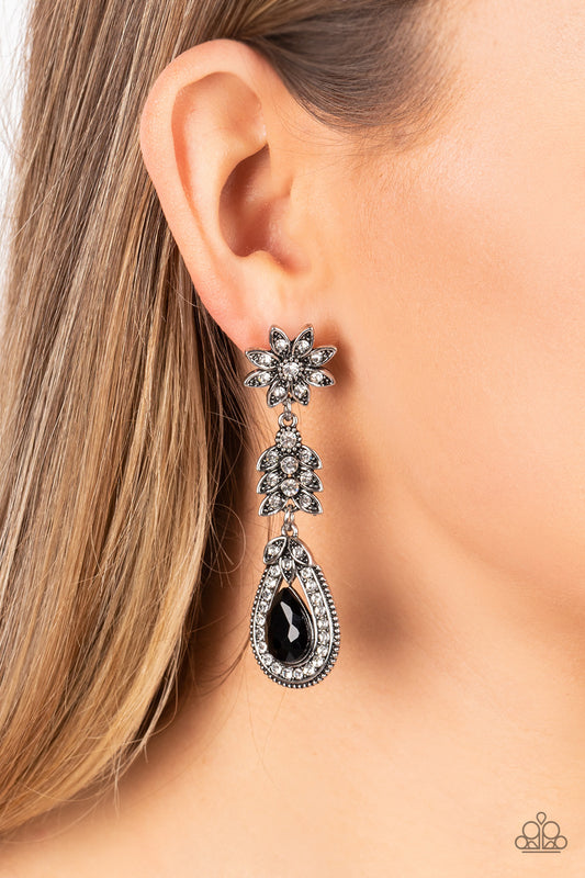Paparazzi Earrings Floral Fantasy - Black