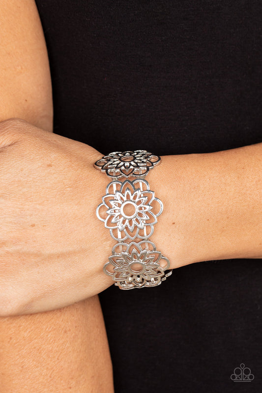Paparazzi Bracelet Baroque Bouquet - Silver