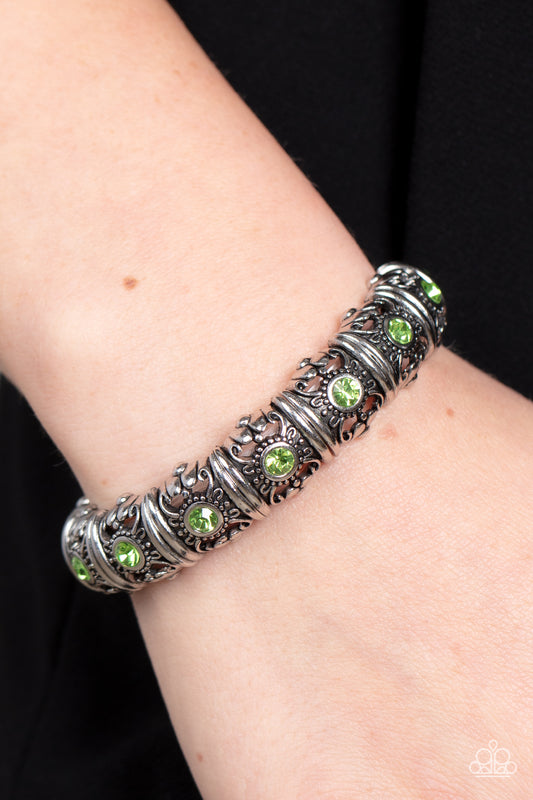 Paparazzi Bracelet Ageless Glow - Green
