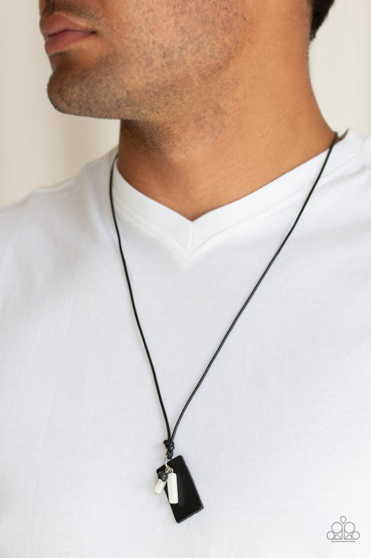 Paparazzi Necklace Explorer Edge - White