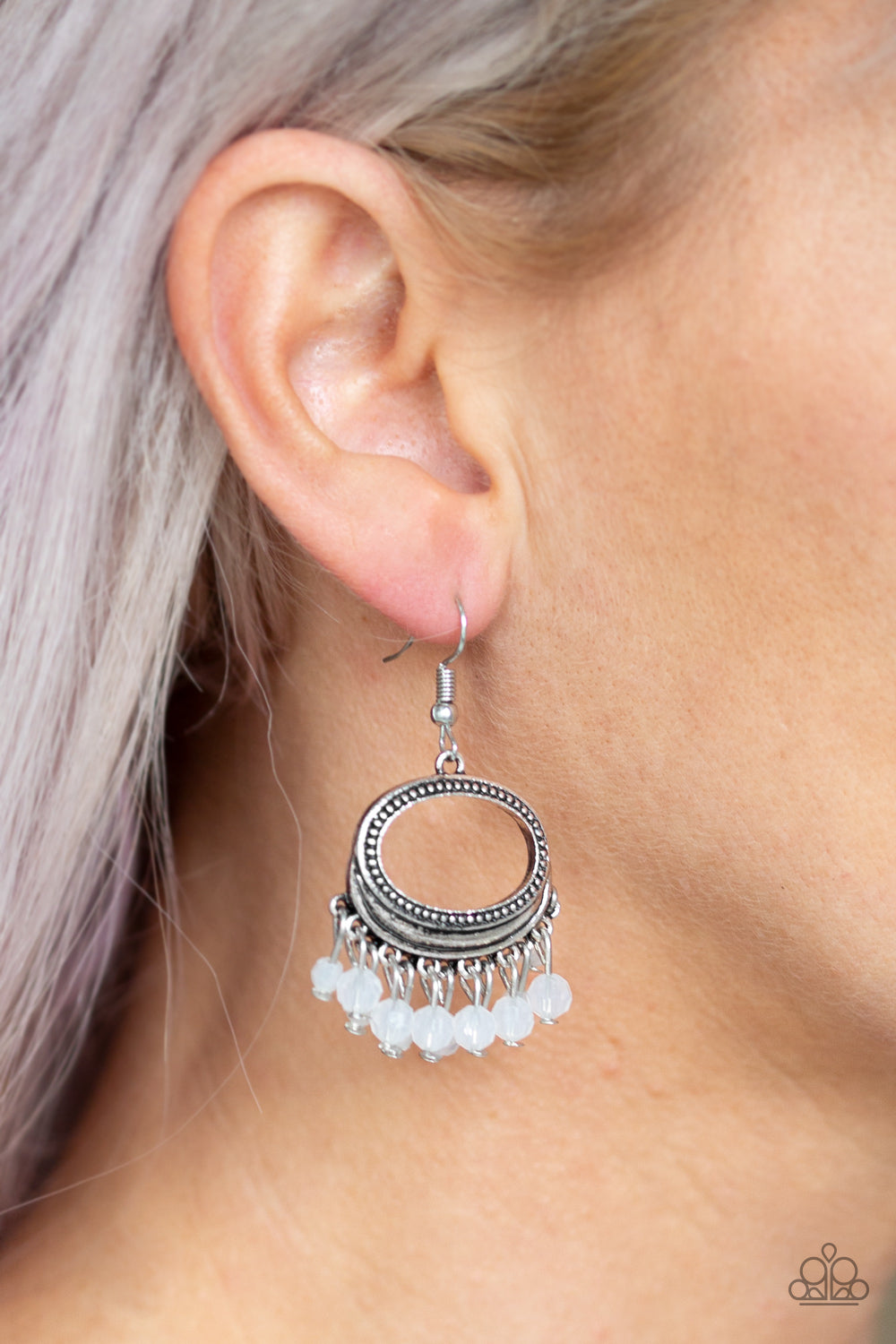 Paparazzi Earrings Happy Days - White