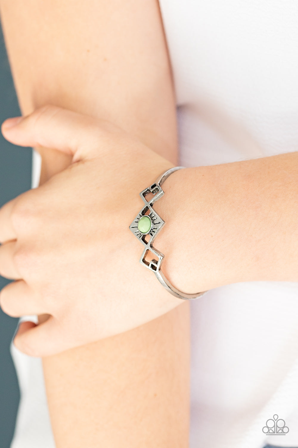 Dainty Deco - Green