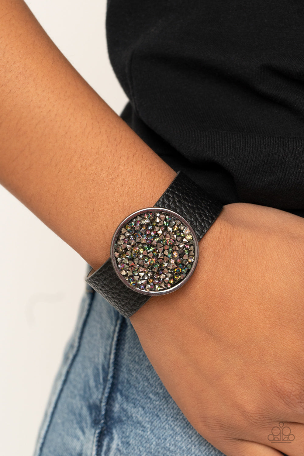 Paparazzi Bracelet Stellar Escape - Multi