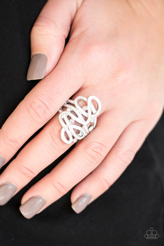 Paparazzi Ring The Run-Around - White