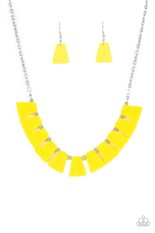 Paparazzi Necklace Vivaciously Versatile - Yellow