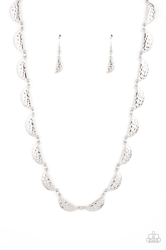 Paparazzi Necklace Lunar Jungle - Silver