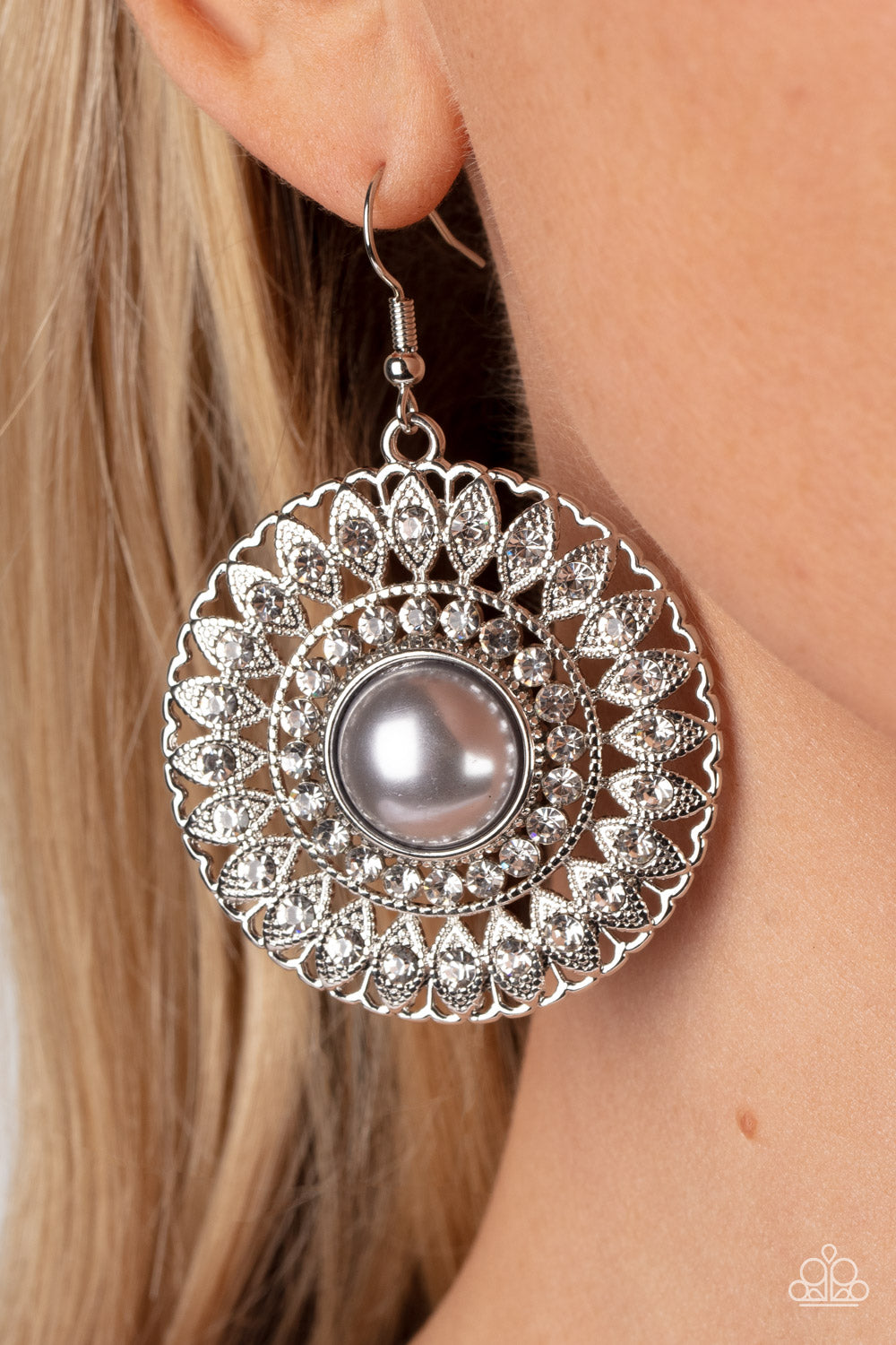 Paparazzi Earrings Glorified Glitz - Silver