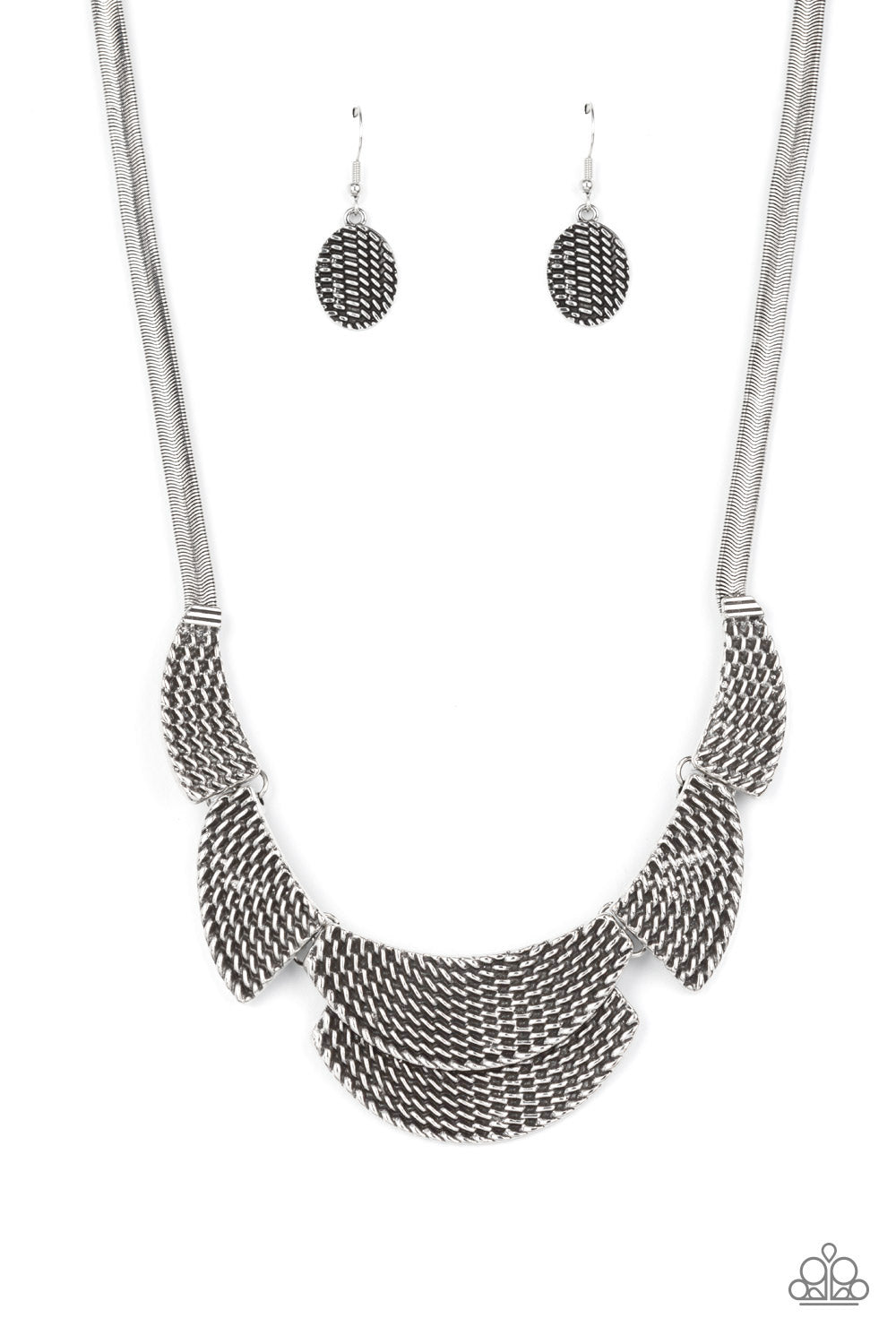 Paparazzi Necklace Empress Empire - Silver