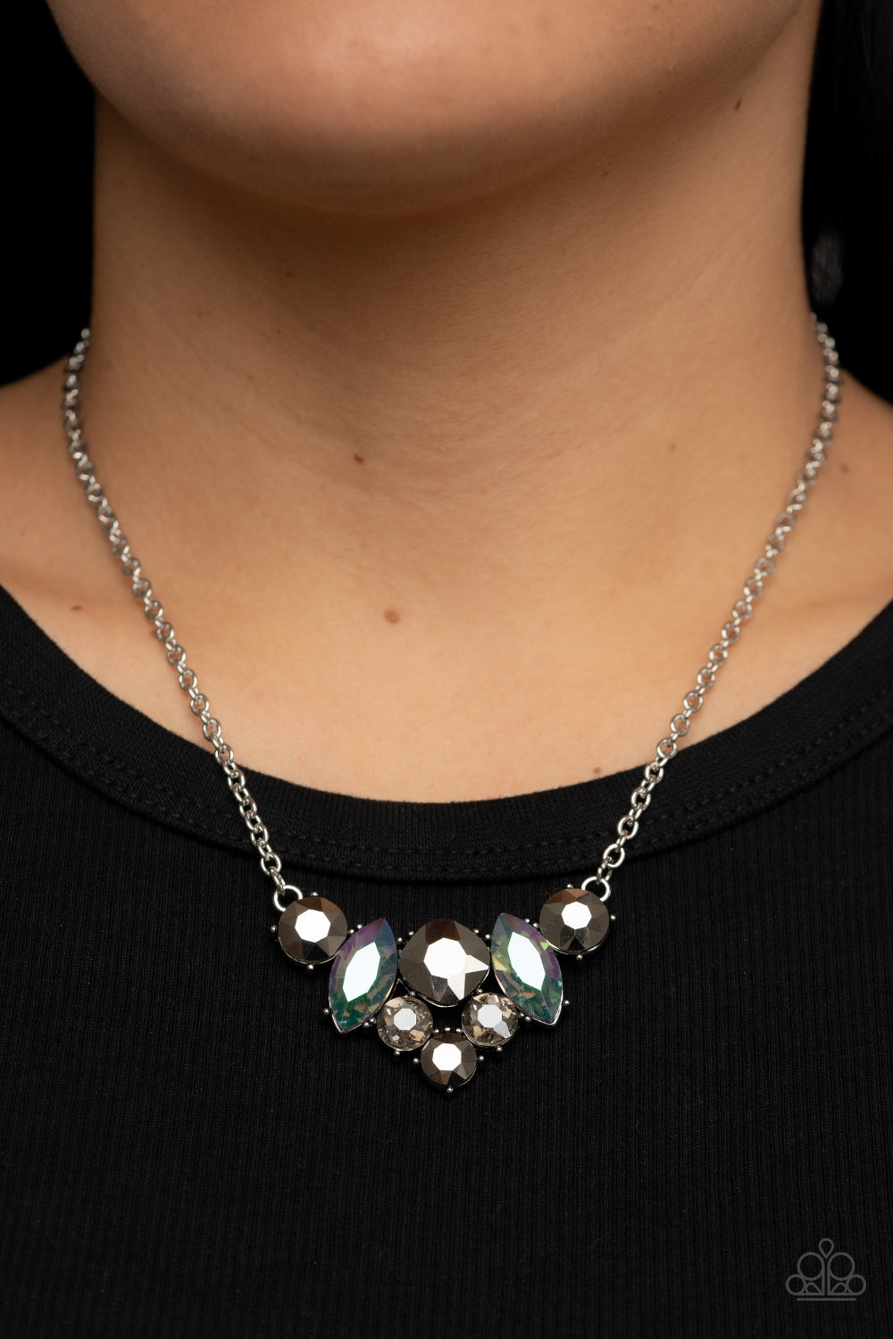 Paparazzi Necklace Lavishly Loaded - Silver