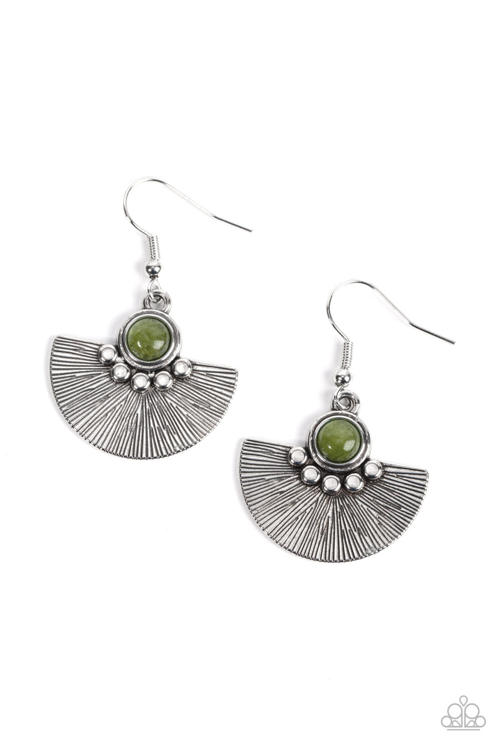 Paparazzi Earrings Manifesting Magic - Green