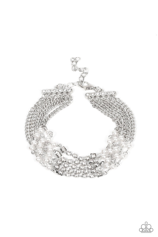 Paparazzi Bracelet Experienced in Elegance - White