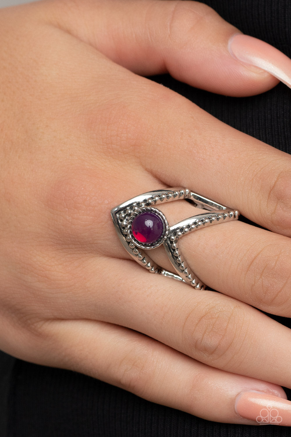 Paparazzi Ring Axial Angle - Purple