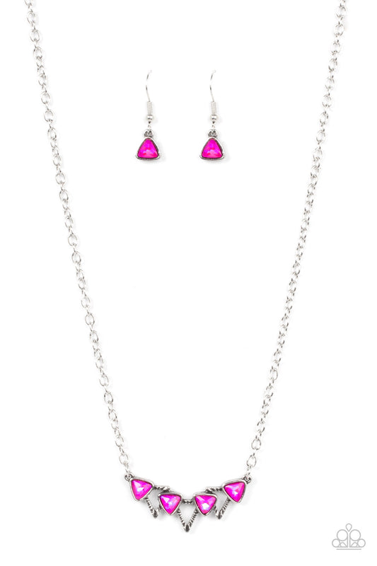 Paparazzi Necklace Pyramid Prowl - Pink