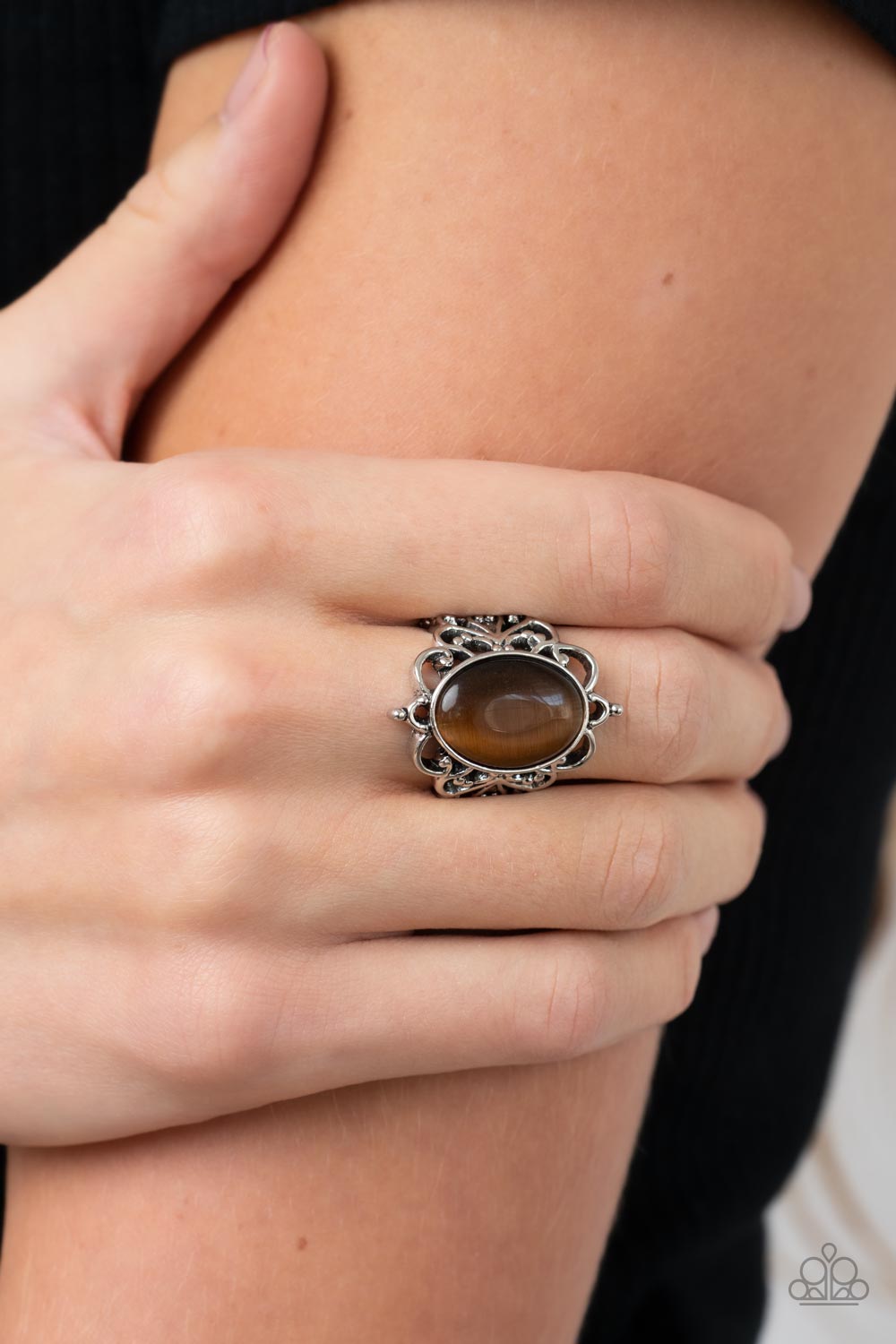 Paparazzi Ring Radiantly Reminiscent - Brown 