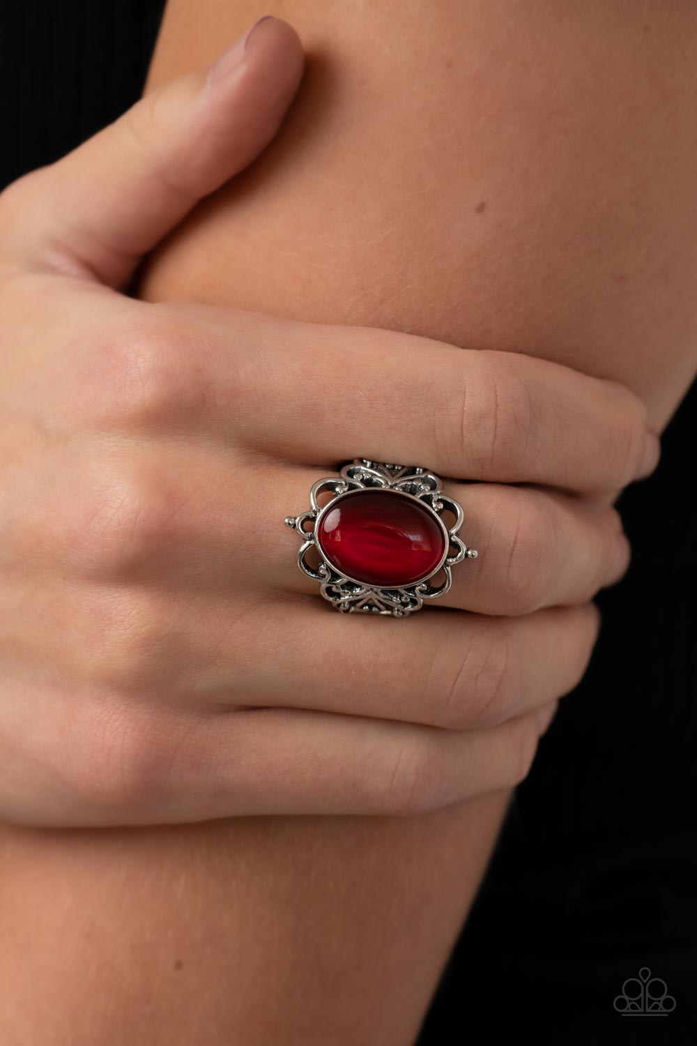 Paparazzi Ring Radiantly Reminiscent - Red