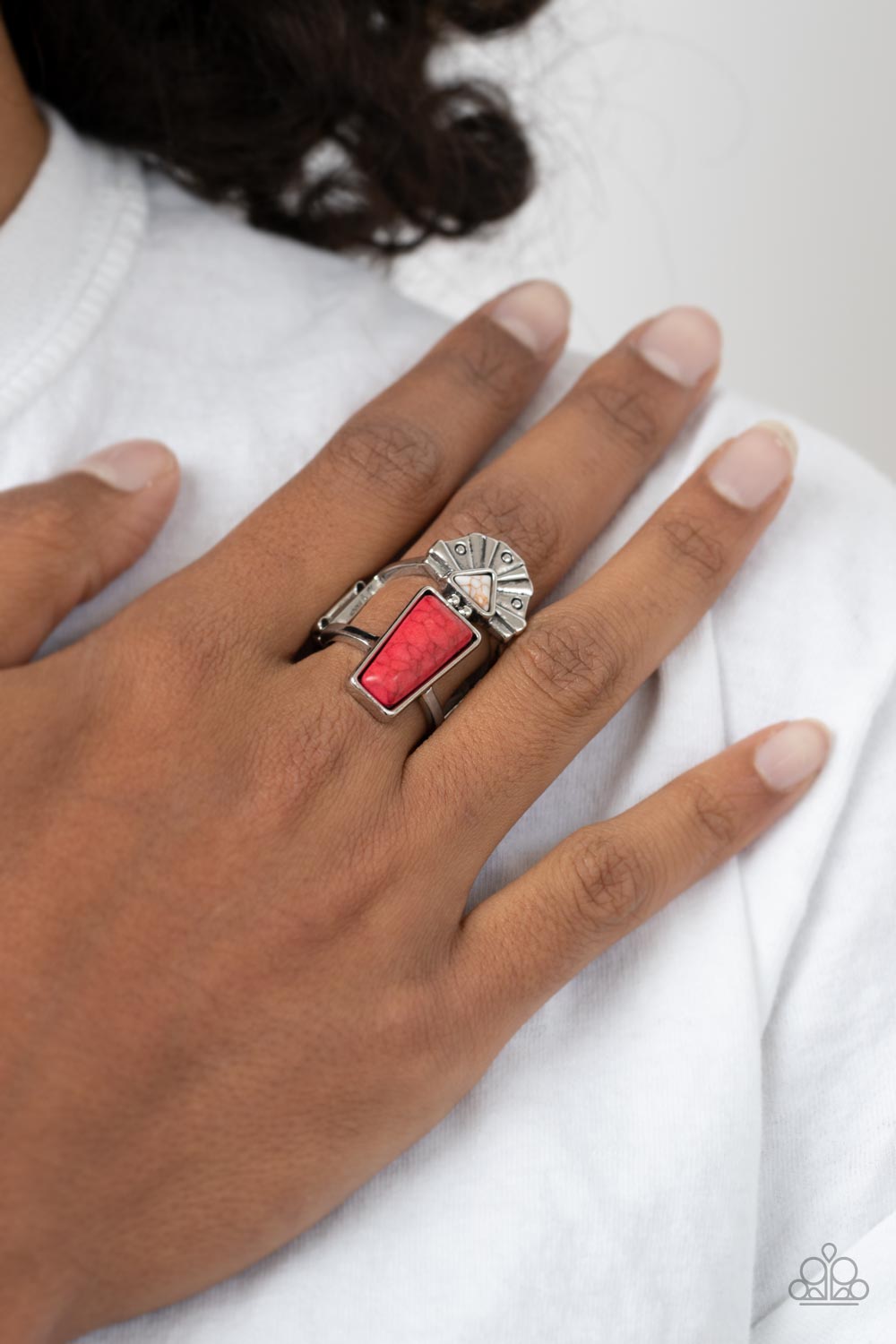 Paparazzi Ring Stellar Stones - Red