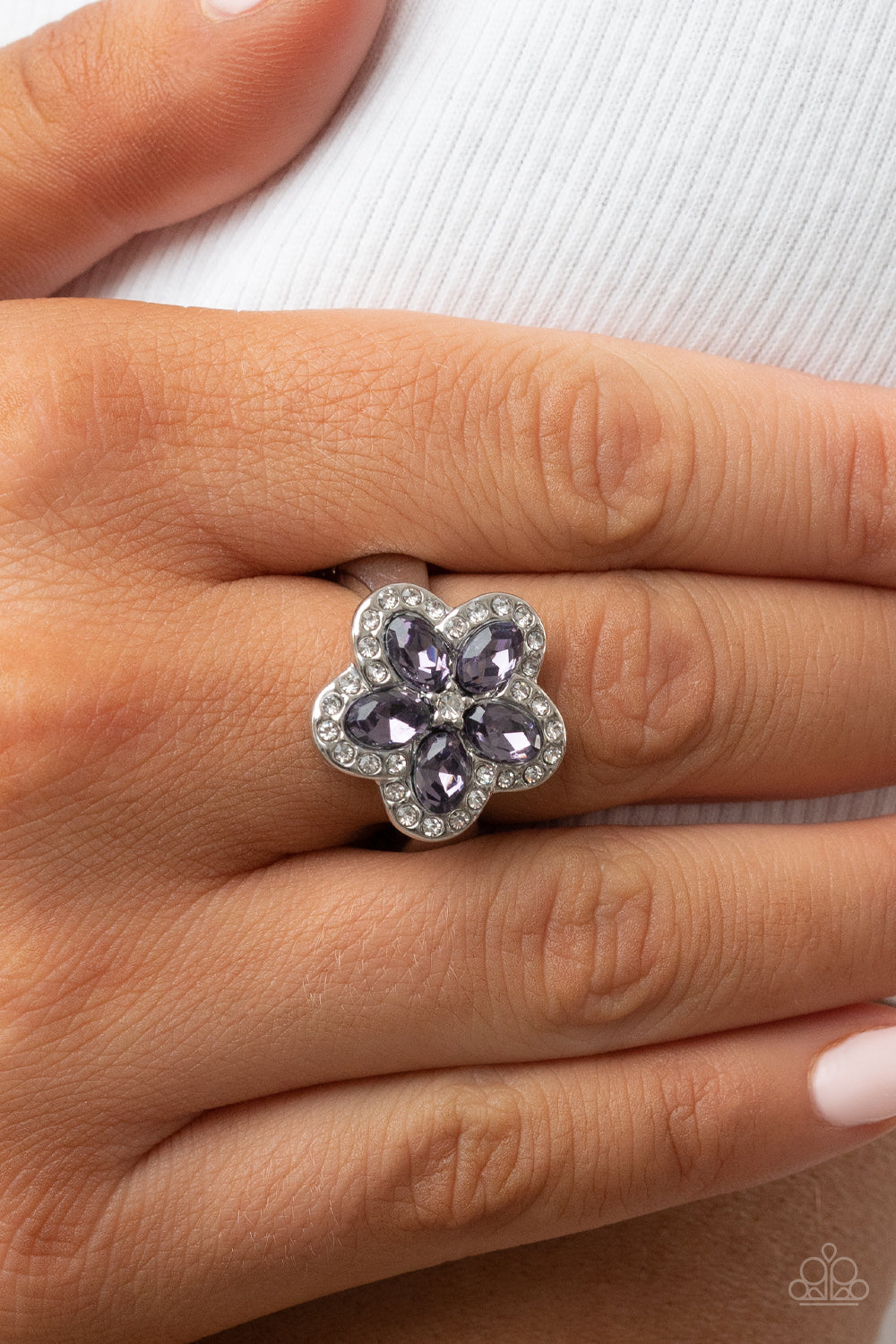 Paparazzi Ring Efflorescent Envy - Purple