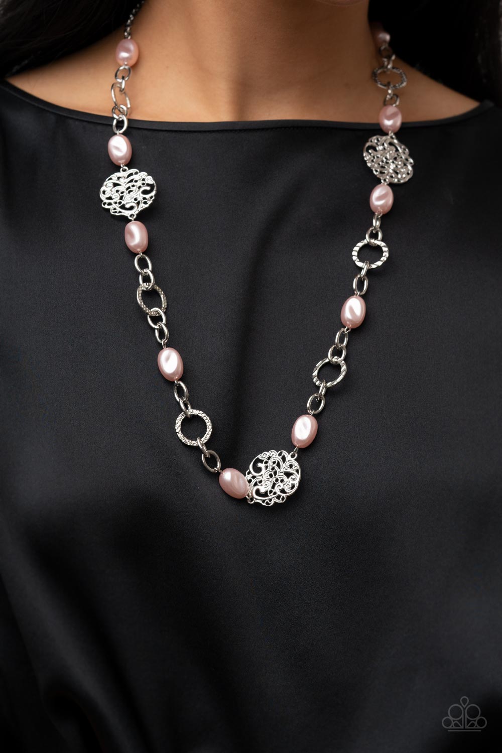 Paparazzi Necklace Social Soiree - Pink