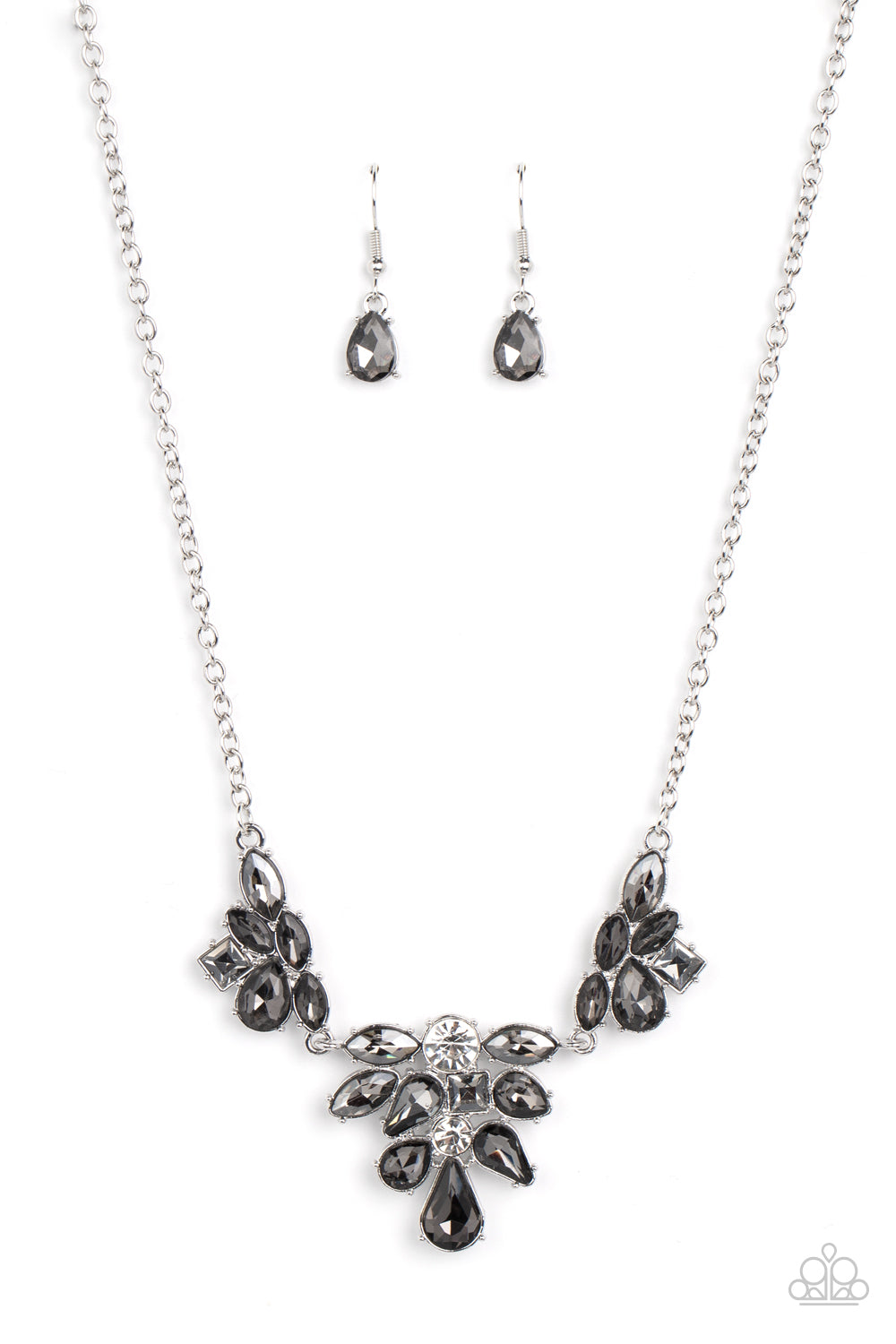 Paparazzi Necklace Completely Captivated - Silver