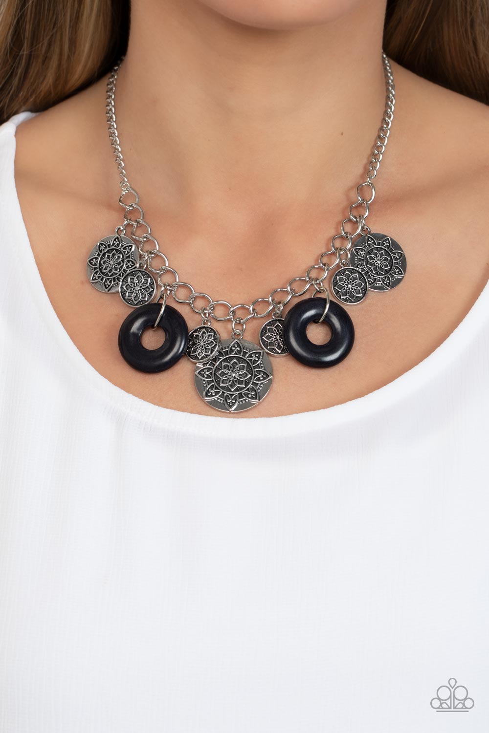 Paparazzi Necklace Western Zen - Black