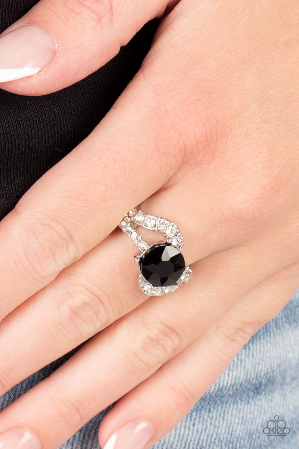 Paparazzi Ring Blockbuster Boom - Black