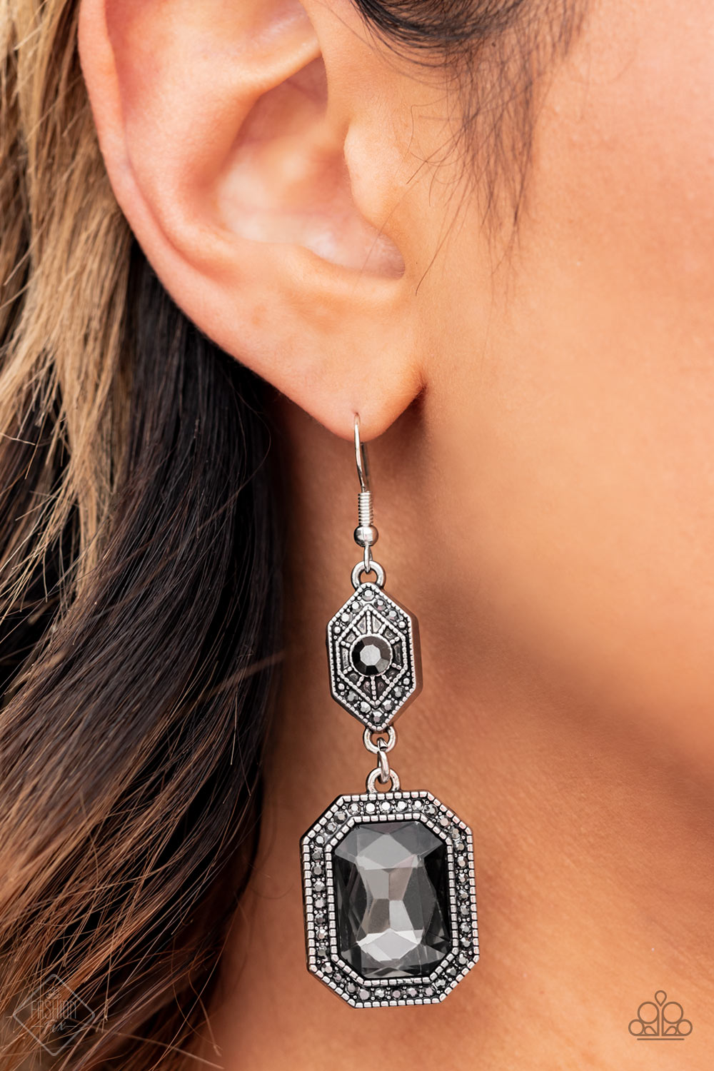 Paparazzi Earrings Starry-Eyed Sparkle - Silver