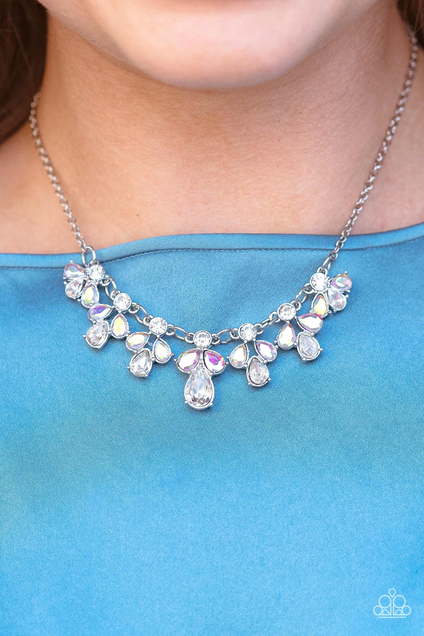 Paparazzi Necklace See in a New STARLIGHT - White
