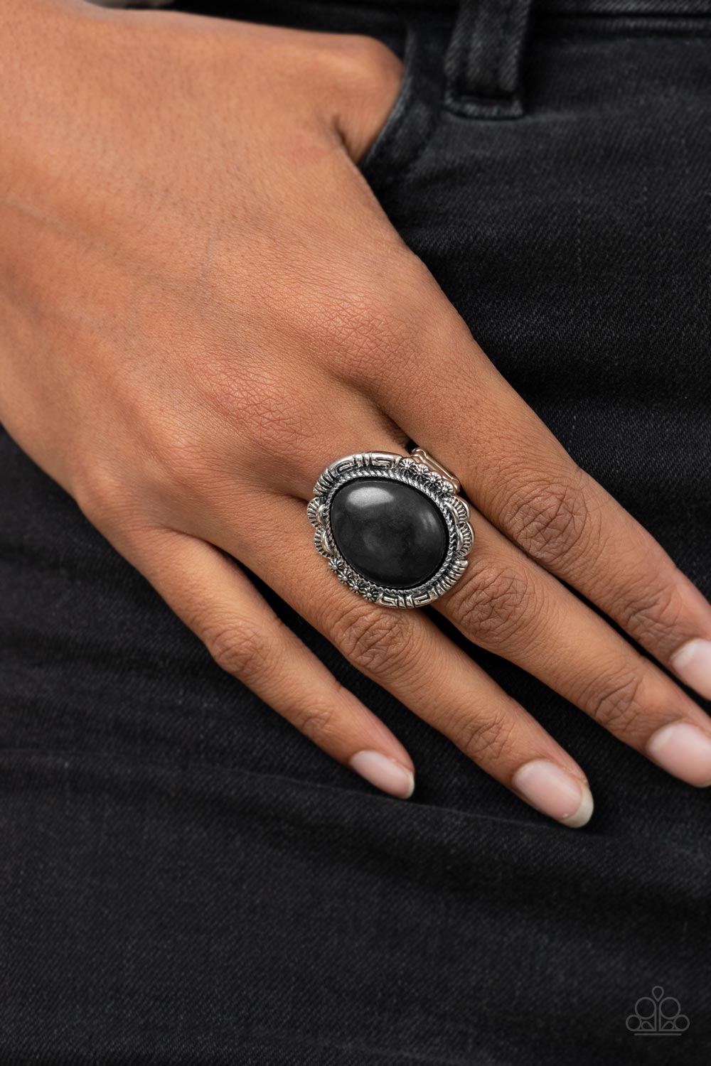 Paparazzi Ring Salt of the Earth - Black