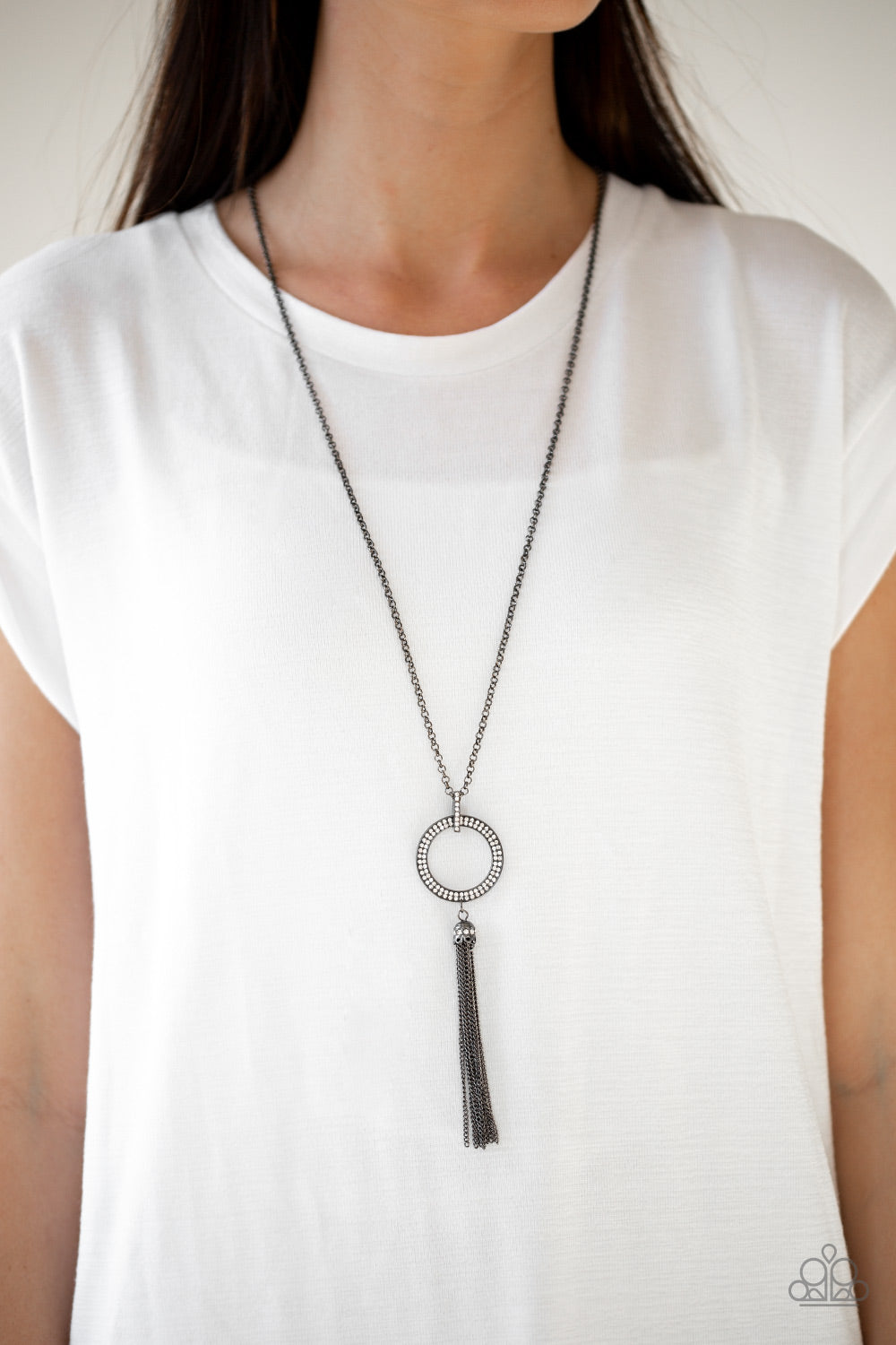 Paparazzi Necklace Straight To The Top - Black