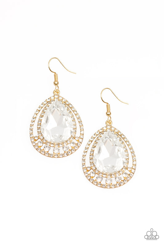 Paparazzi Earrings All Rise For Her Majesty - Gold
