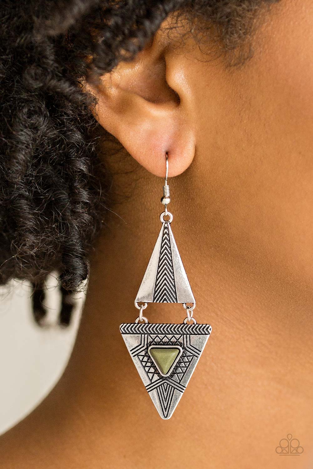 Paparazzi Earrings El Paso Edge - Green