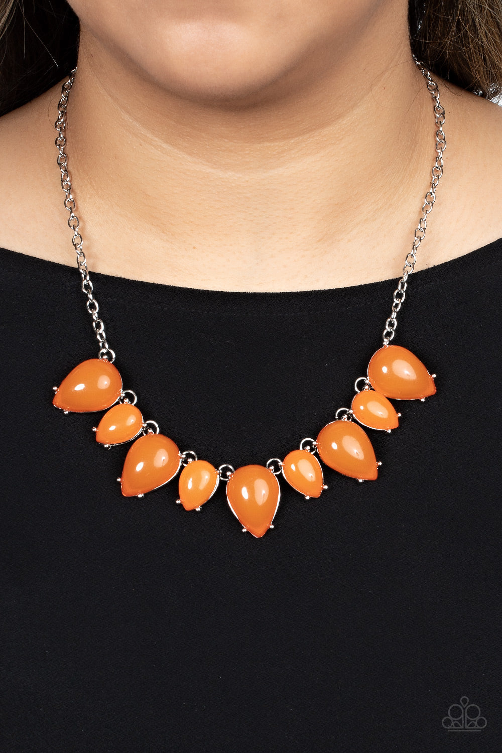 Paparazzi Necklace Pampered Poolside - Orange